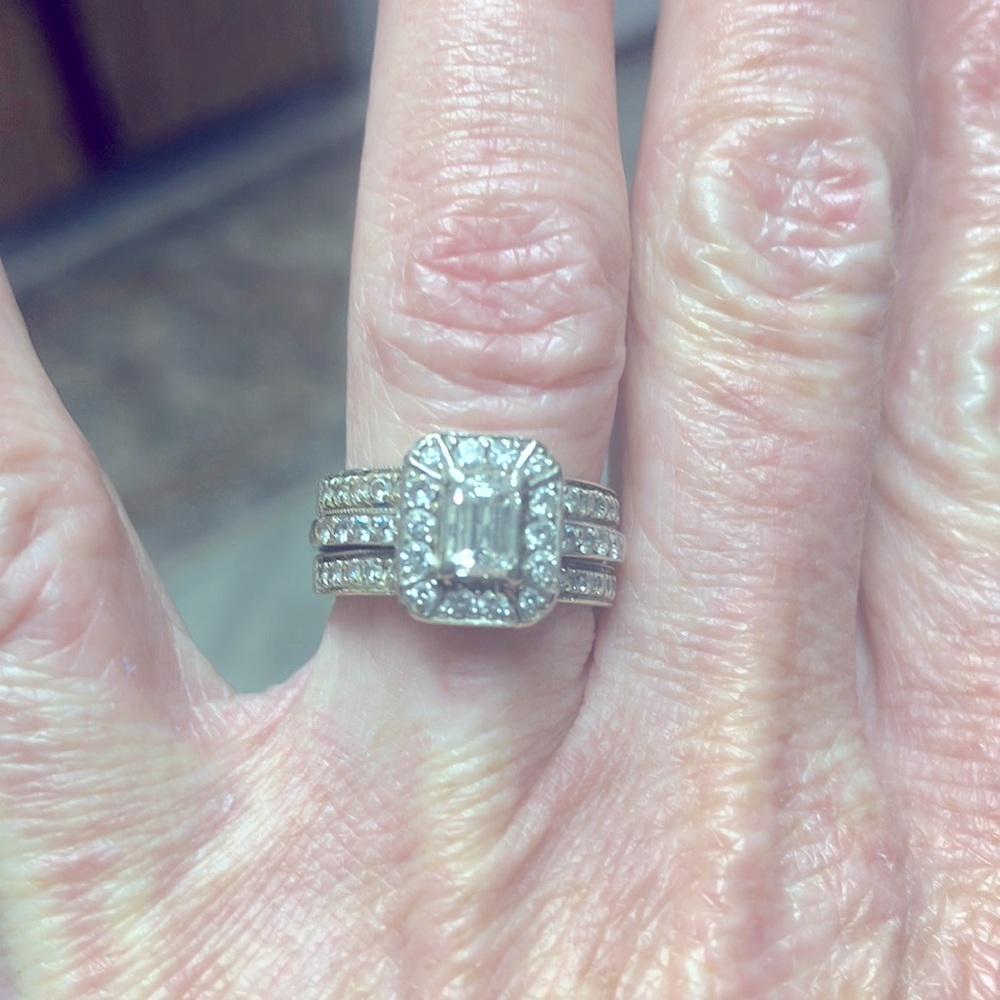 Wedding band w engagement ring